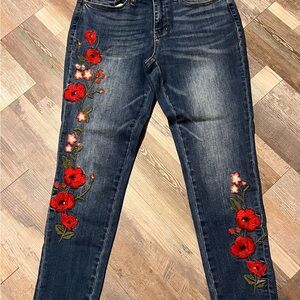 Embroidered Floral Women's Jeans red roses Ana JC Pennys size 6 jeggings